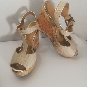 Antonio Melani platform sz 9